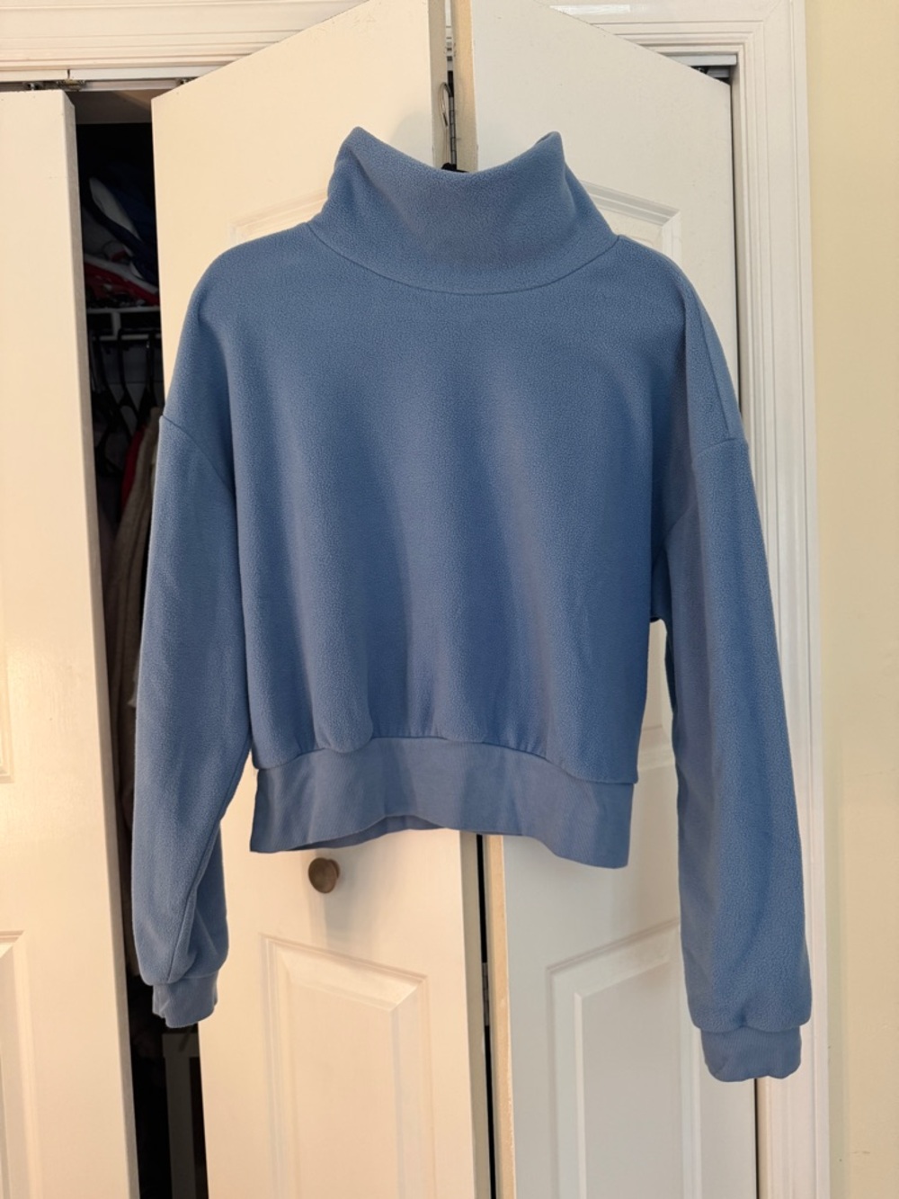 Old Navy Fuzzy Mockneck barely worn